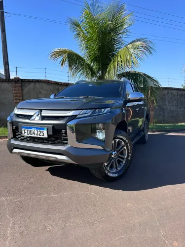 Mitsubishi L200 Triton Sport HPE-S 2.4 CD Dies. AUT 2022