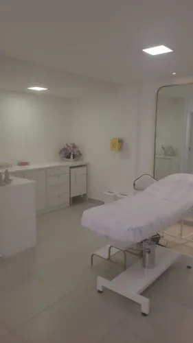 Clinica completa - móveis e equipamentos 