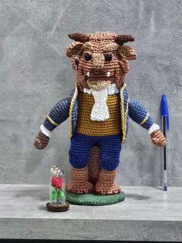 Fera - A Bela e a Fera em amigurumi 