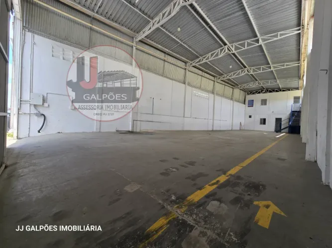 Galpão a 100 metros da Av. Noide, próximo do Shopping Avenida no Bairro Sim