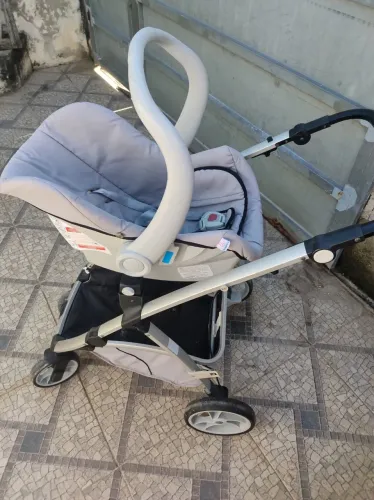 Carrinho de bebê Moisés