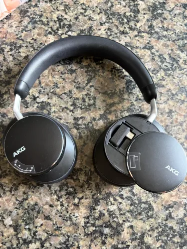 AKG N9 Hybrid( Poucos usos)