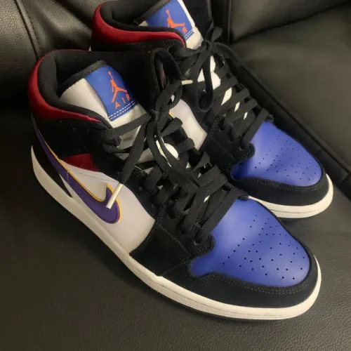 Jordan 1 Mid Lakers Top 3 - Tamanho 41 BR