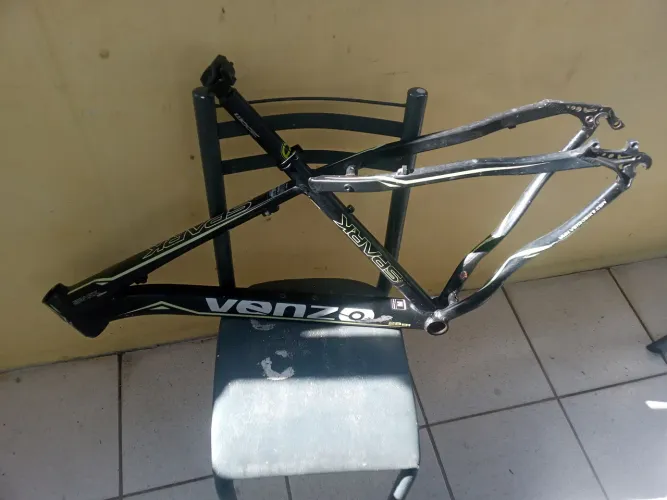 Quadro de bicicleta venzo