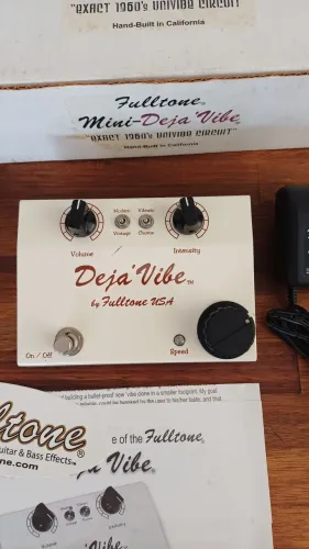 Pedal Fulltone Deja Vibe 