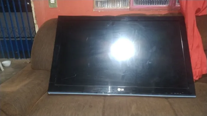 TV LG(RETIRADA DE PEÇAS)