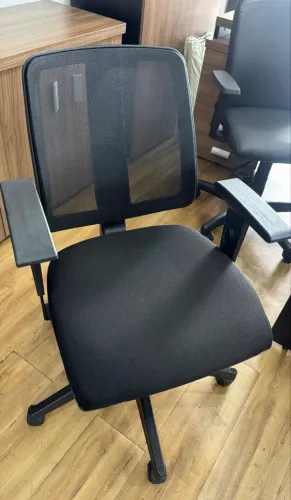 Cadeira de Escritório Ergonômica