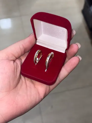 Aliança banhada a ouro