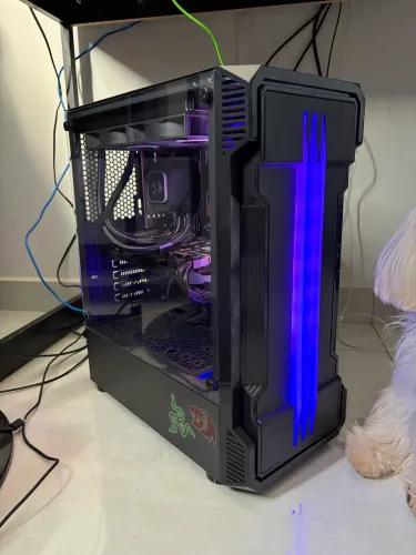 PC GAMER, mouse pró x super light, teclado precision pro 