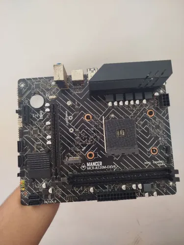 Placa mãe A520m-DX COM DEFEITO!!!
