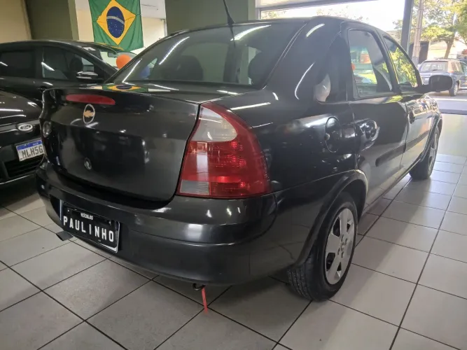 Chevrolet Corsa Sedan 1.0 MPFI 8V 71cv 4P 2002