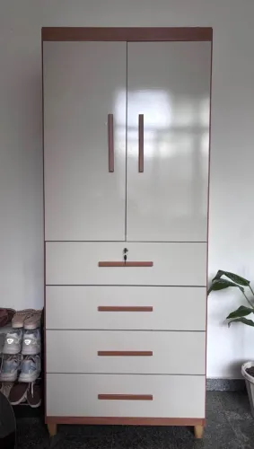Guarda-roupa solteiro