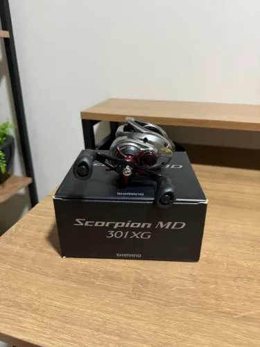 Carretilha Shimano SCORPION MD 301 XG