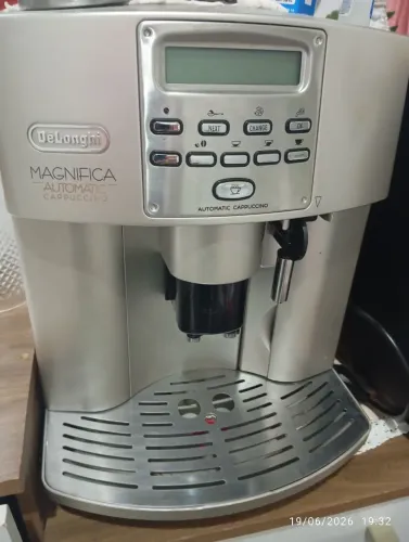 Cafeteira DELONGHI