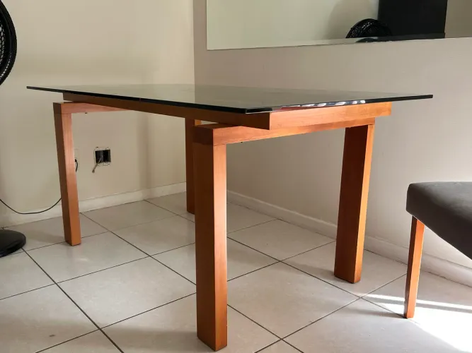 Mesa madeira maciça