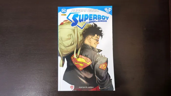 Superboy - O Homem do Amanhã - DC Comics - HQ Panini