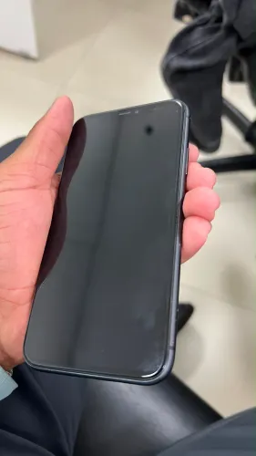 iPhone 11 (128 GB)