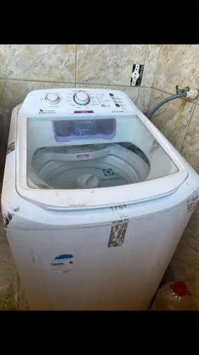 Máquina de Lavar Electrolux 10,5 kg Turbo Economia - Funcionando 