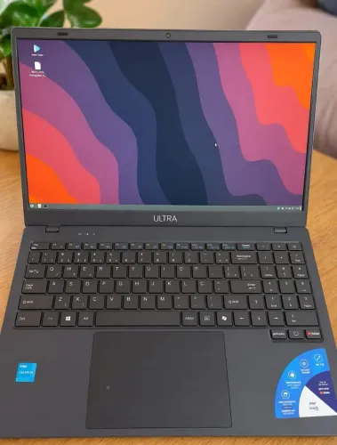 Notebook em perfeito estado, novo e de qualidade 