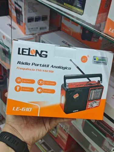 Rádio Portátil Analógico c/ Lanterna