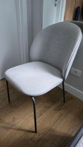 Cadeira cinza excelente estado