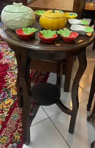 Conjunto de louça de cerâmica temática 