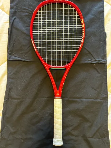 Yonex VCore 100 D G8 L3