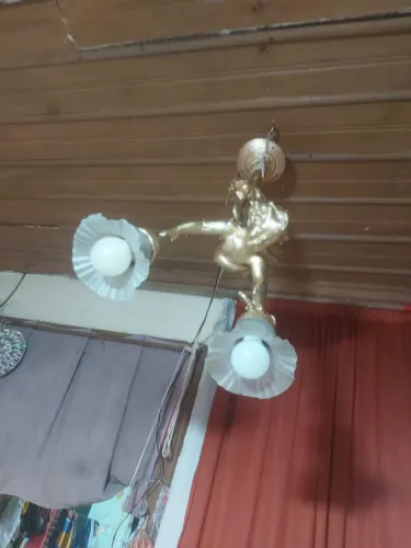 Vendo um lustre antiquidade