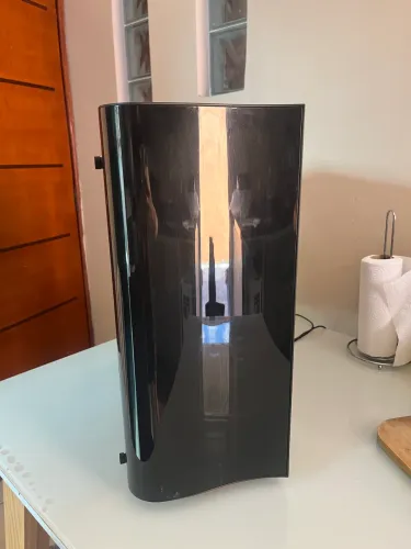 Gabinete Thermaltake V250 sem FANs + Fonte p400w BIVOLT