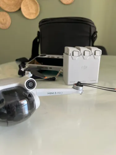 Drone DJI Mini 3 Pro (Fly more combo)