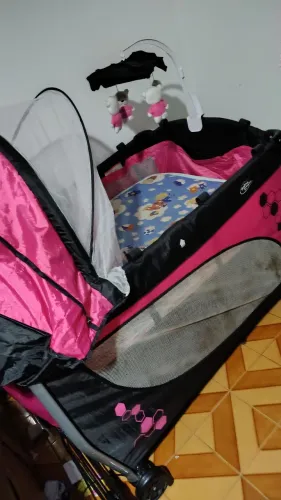 Berço 3 em 1 balanço, portátil marca Baby Style