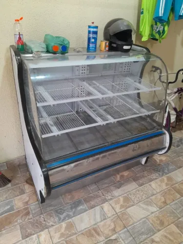 Freezer Balcão 220v