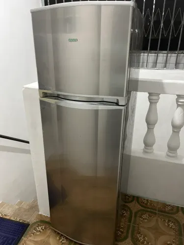 Geladeira frost free