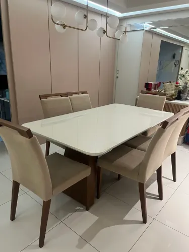Mesa de Jantar 6 Lugares Moderna em Laca e Madeira