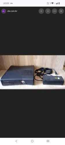 São 2 x box 360 pra arrumar ou tirar peça
