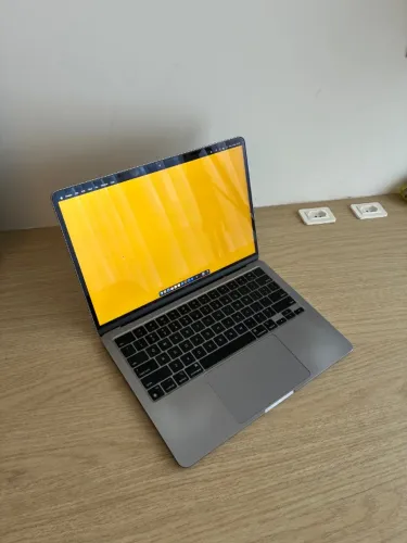 MacBook Air M2 2022 256GB SSD 8GB RAM