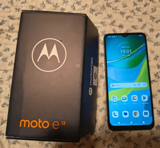Smartphone Moto E13 Usado