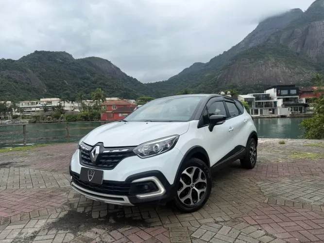 Renault Captur Intense 1.3 TB 16V Flex 5P AUT 2022