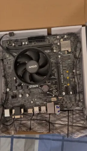     Kit Ryzen 3 3200G + ASUS Prime A320M-K + Cooler Original AMD