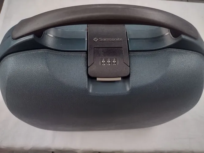 Frasqueira ou maleta de viagem Samsonite com segredo numeral portátil e segura muito boa