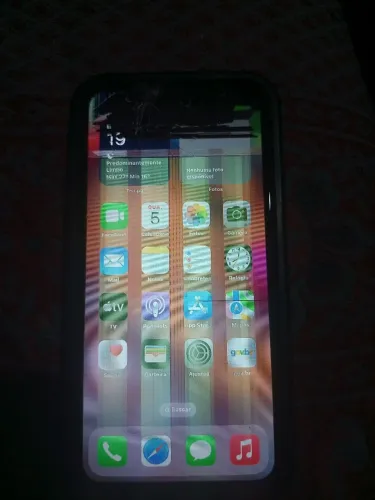 Vendo iPhone xr ou troco por outro celular