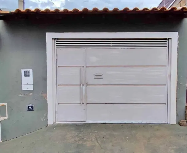 JA Vendo casa em Serra Sede