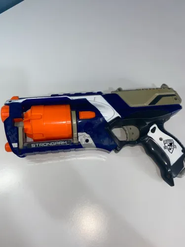 Nerf strongarm