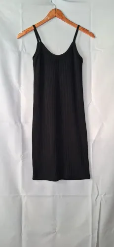 Vestido tubinho em malha canelada, tam P