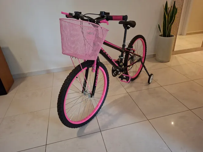 Bicicleta Infantil Wendy Aro 24 - Rosa/Preta - USADA APENAS 1 VEZ (Estado de Nova!)