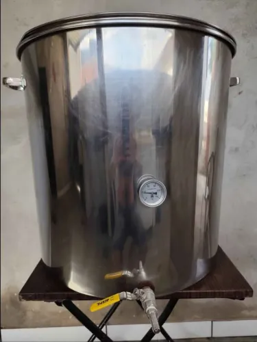 Panela cervejeira 170L inox com fundo falso