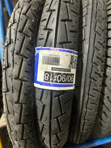 Pneu para moto 90/90-18
