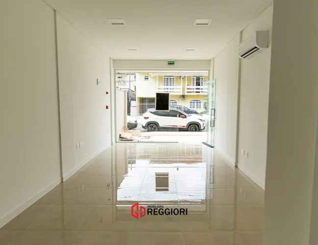 LOCAÇÃO SALA COMERCIAL 47m² NAS NAÇÕES EM BC