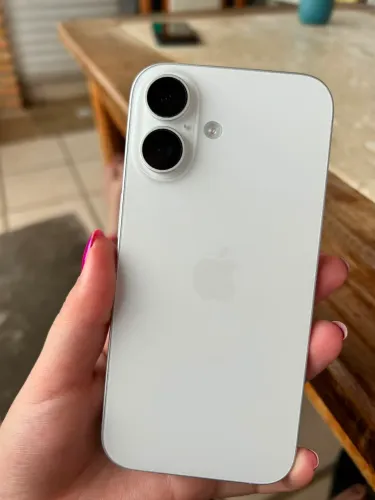 iPhone 16 + brindes