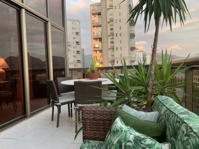 ?? QUATRO PAREDES VENDE | Bernini Residencial | Península | Barra da Tijuca